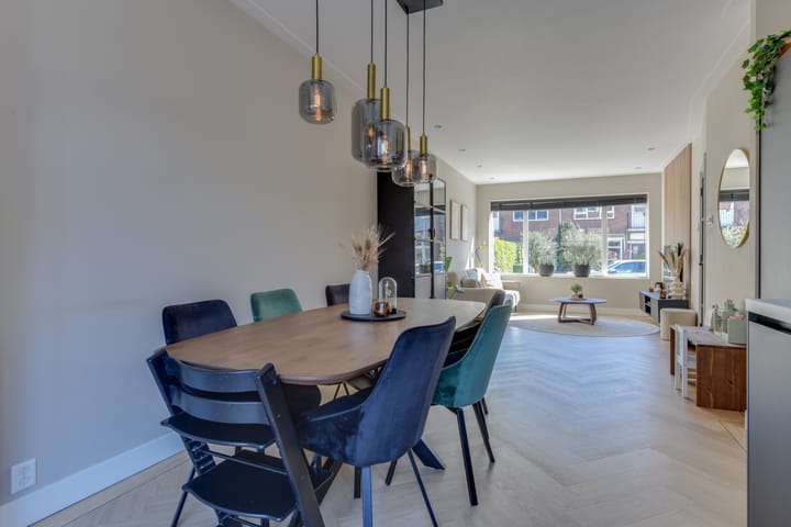 Foto 19 van Anna van Burenstraat 30