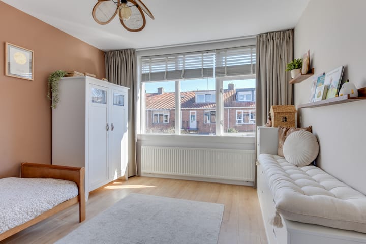 Foto 27 van Anna van Burenstraat 30