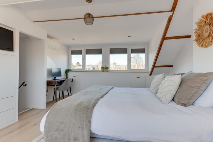 Foto 46 van Anna van Burenstraat 30