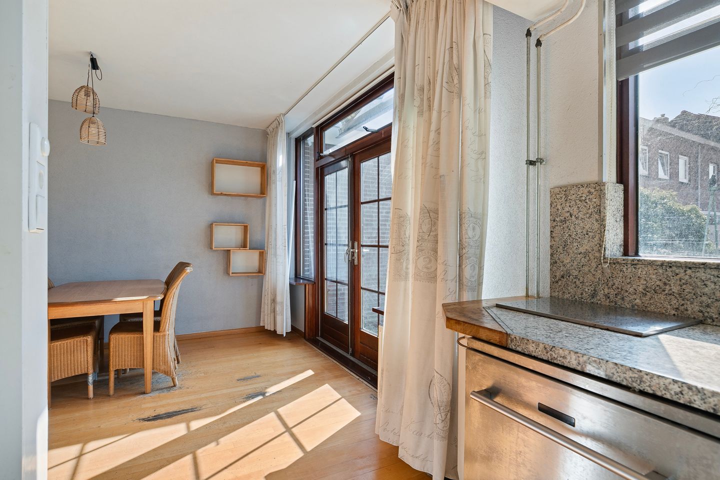 Foto 14 van Alexander Verhuellstraat 111