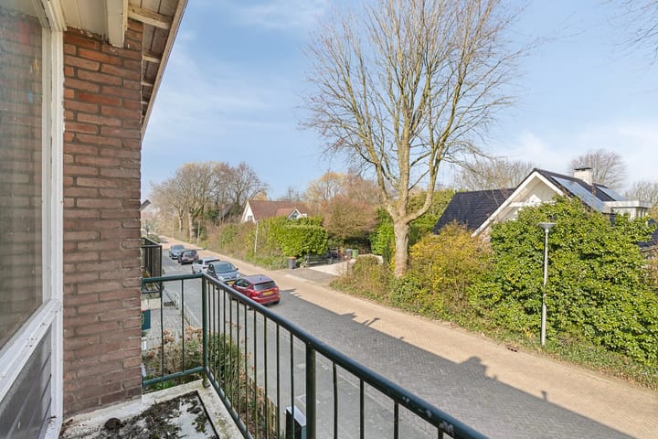 Foto 20 van Alexander Verhuellstraat 111