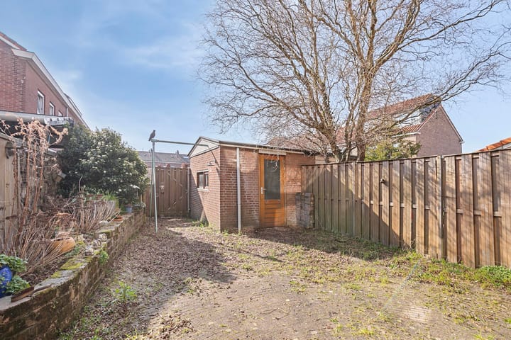 Foto 27 van Alexander Verhuellstraat 111