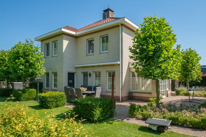 Foto 2 van Tinbergenstraat 30