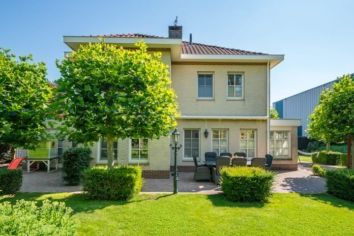 Foto 3 van Tinbergenstraat 30