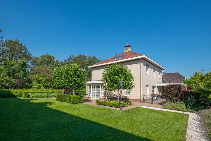 Foto 8 van Tinbergenstraat 30