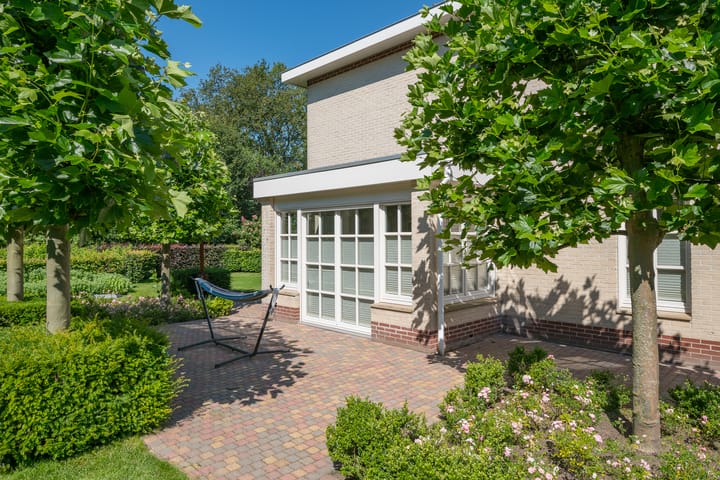 Foto 10 van Tinbergenstraat 30