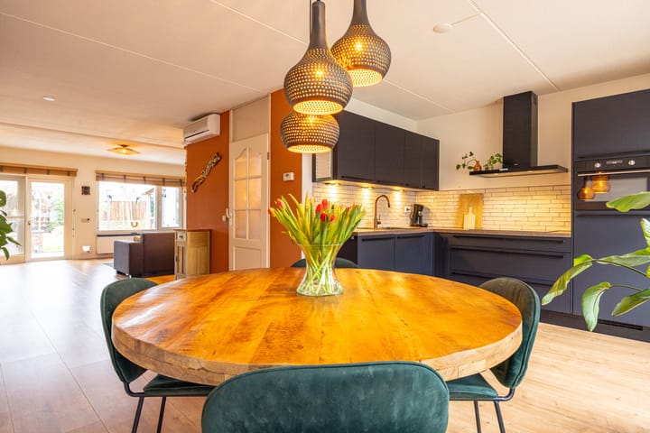 Foto 13 van Karensstraat 21