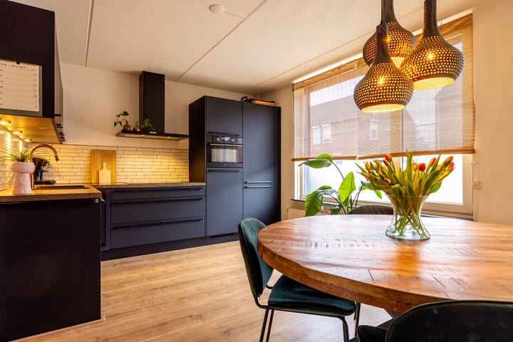 Foto 15 van Karensstraat 21