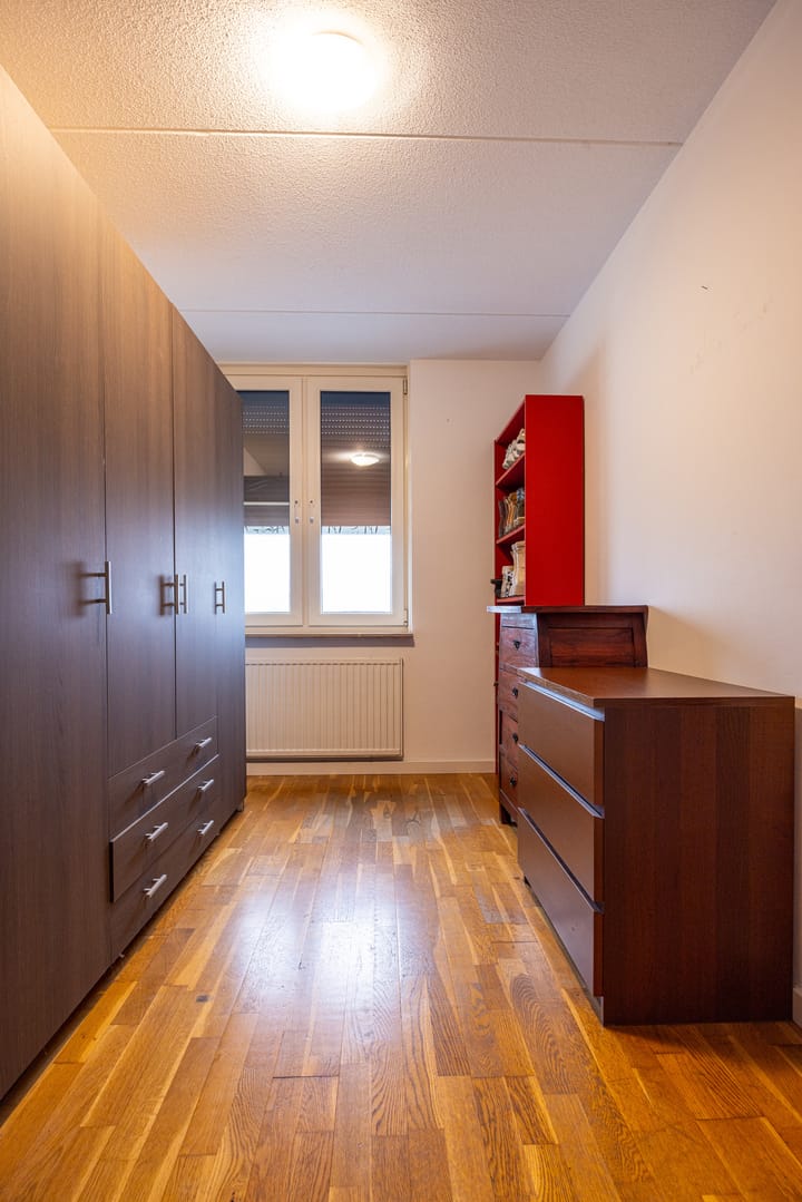 Foto 24 van Karensstraat 21