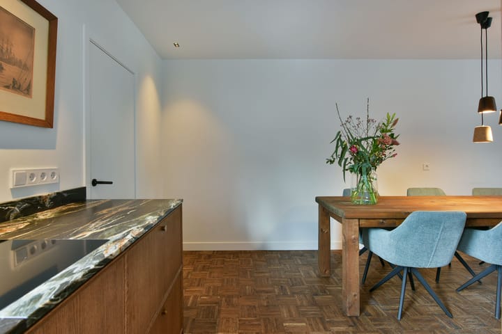 Foto 9 van Brandnetel 33