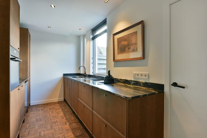 Foto 10 van Brandnetel 33