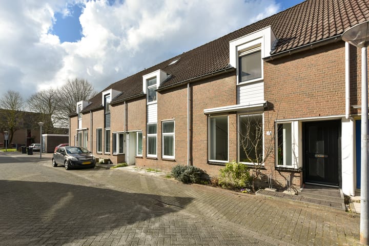 Foto 39 van Brandnetel 33