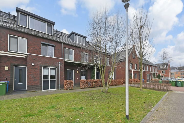 Foto 1 van Hermelijnzoom 12