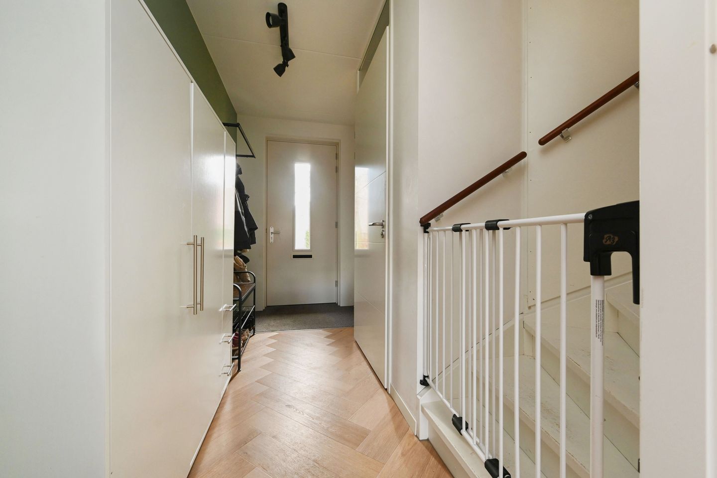 Foto 10 van Hermelijnzoom 12