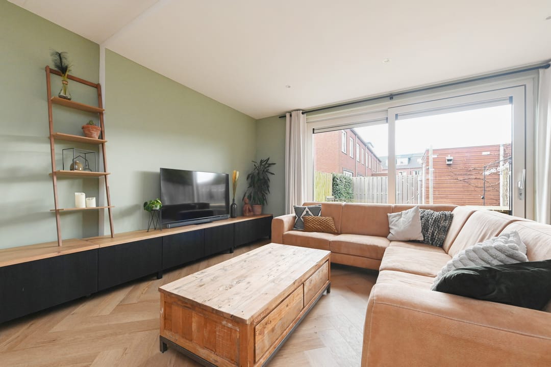 Foto 13 van Hermelijnzoom 12