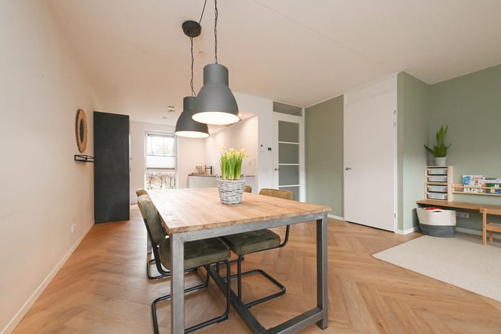 Foto 15 van Hermelijnzoom 12