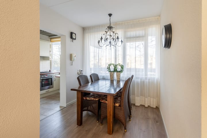 Foto 18 van Albertine Agneslaan 296