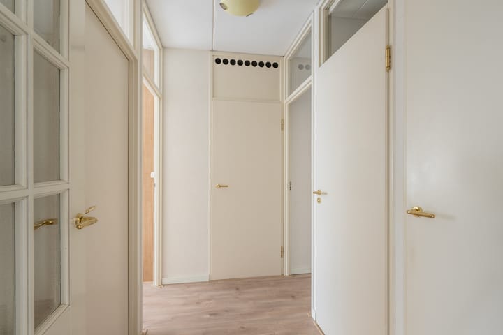 Foto 21 van Albertine Agneslaan 296