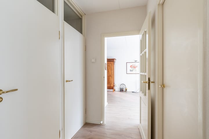 Foto 22 van Albertine Agneslaan 296