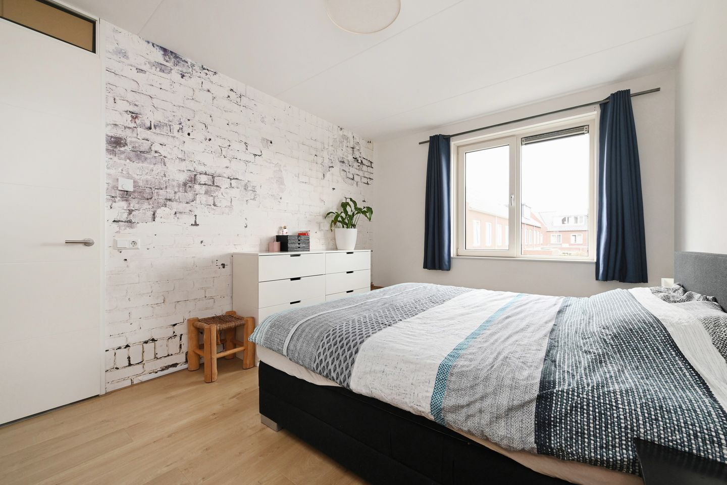 Foto 19 van Hermelijnzoom 12