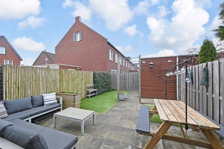 Foto 28 van Hermelijnzoom 12