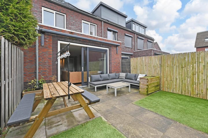 Foto 31 van Hermelijnzoom 12