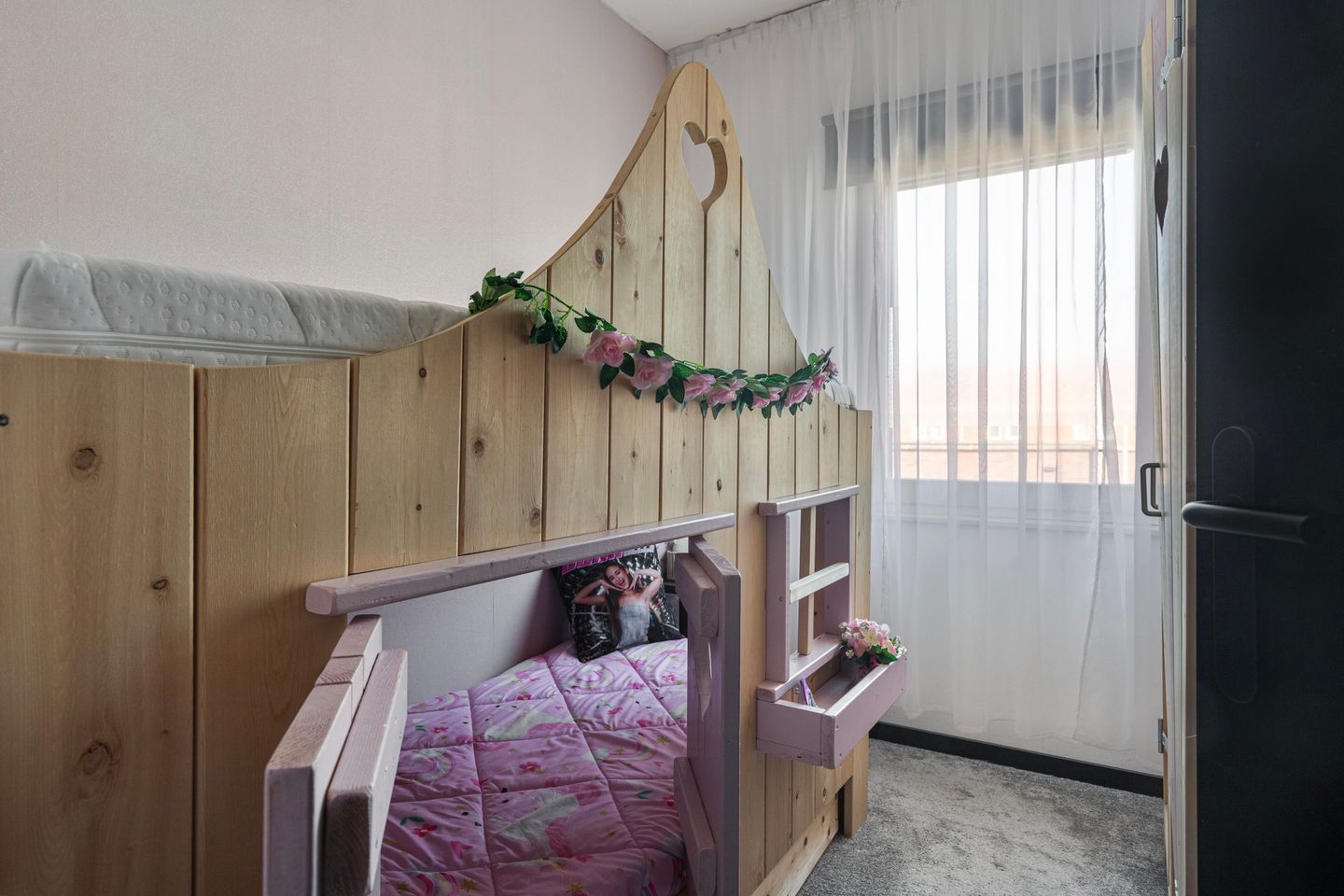 Photo 20 of Demerstraat 4