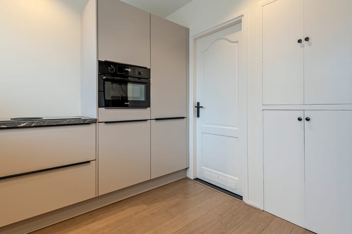 Photo 29 of Prins Bernhardlaan 334