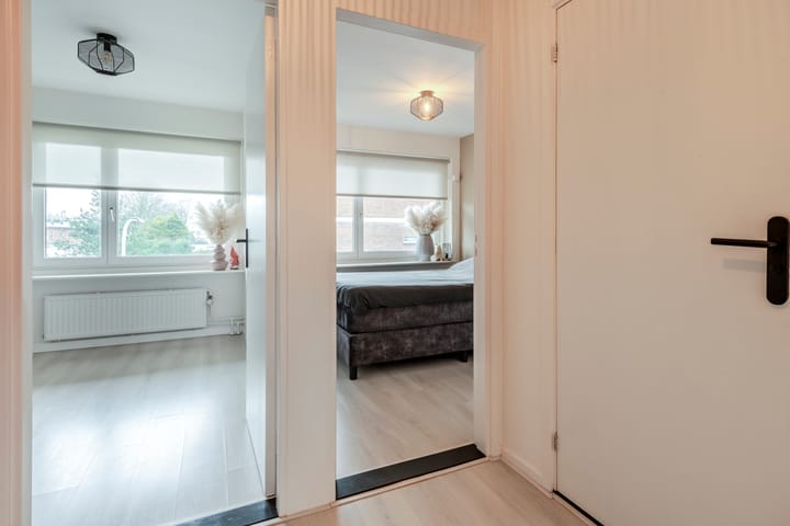 Photo 32 of Prins Bernhardlaan 334