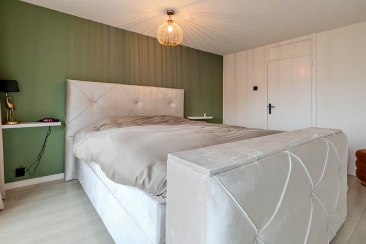 Photo 35 of Prins Bernhardlaan 334