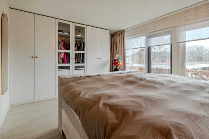 Photo 37 of Prins Bernhardlaan 334