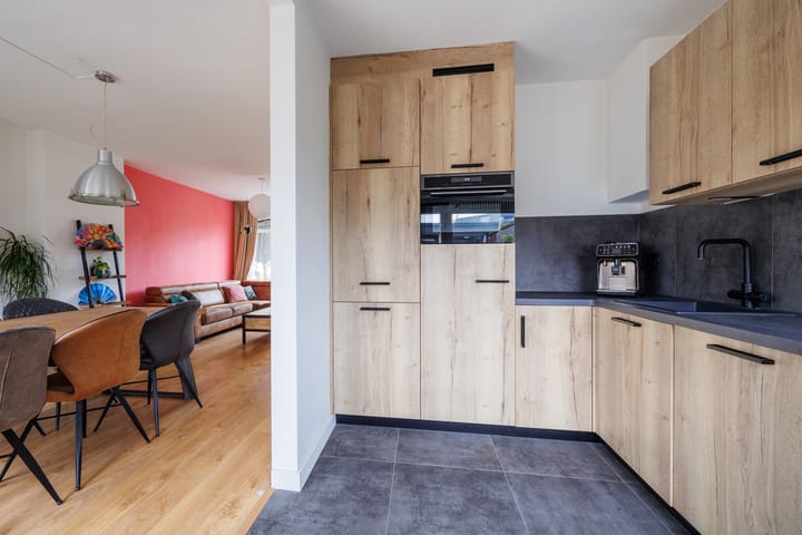 Foto 15 van Albardastraat 32