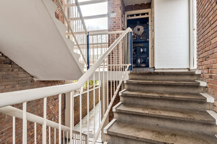 Photo 52 of Prins Bernhardlaan 334