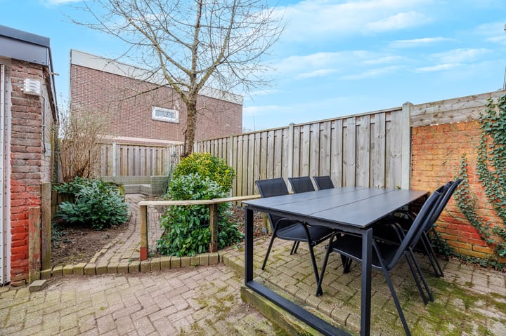 Foto 19 van Albardastraat 32