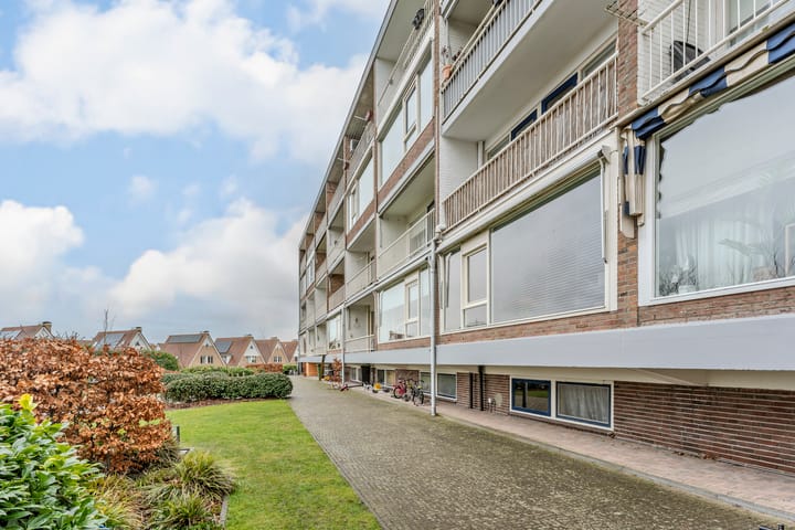 Photo 59 of Prins Bernhardlaan 334