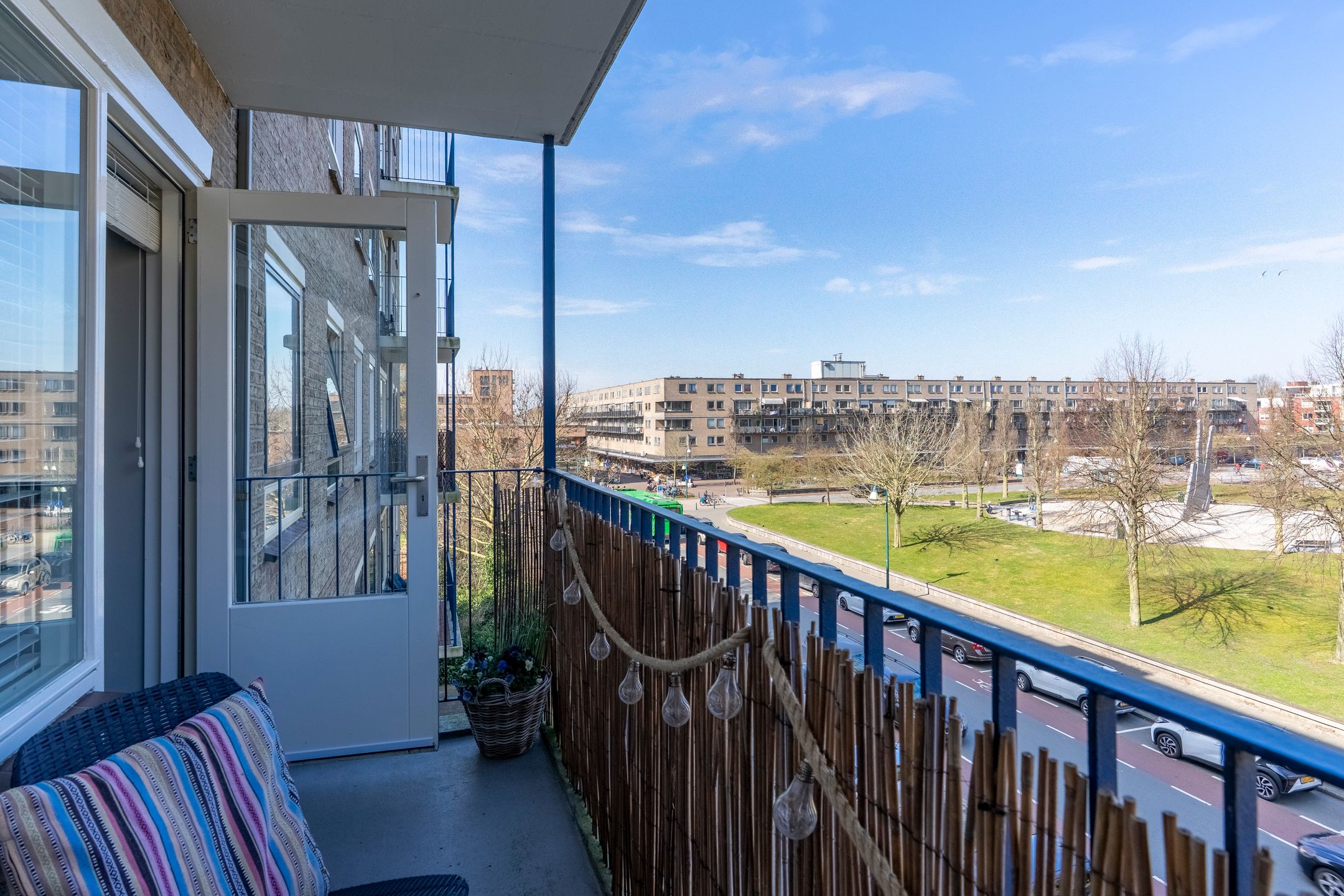 Foto 6 van Aert van Neslaan 323