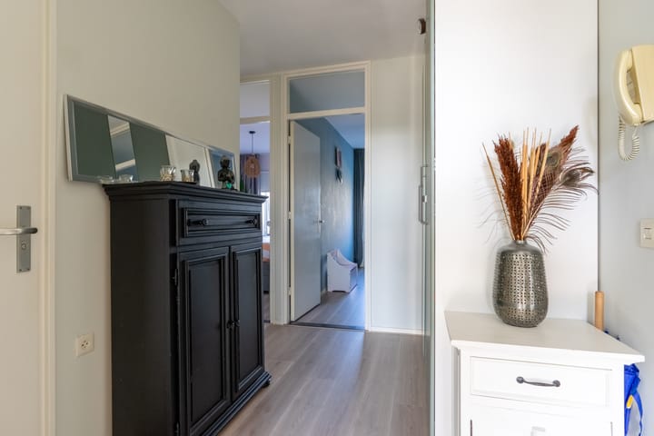 Foto 13 van Aert van Neslaan 323