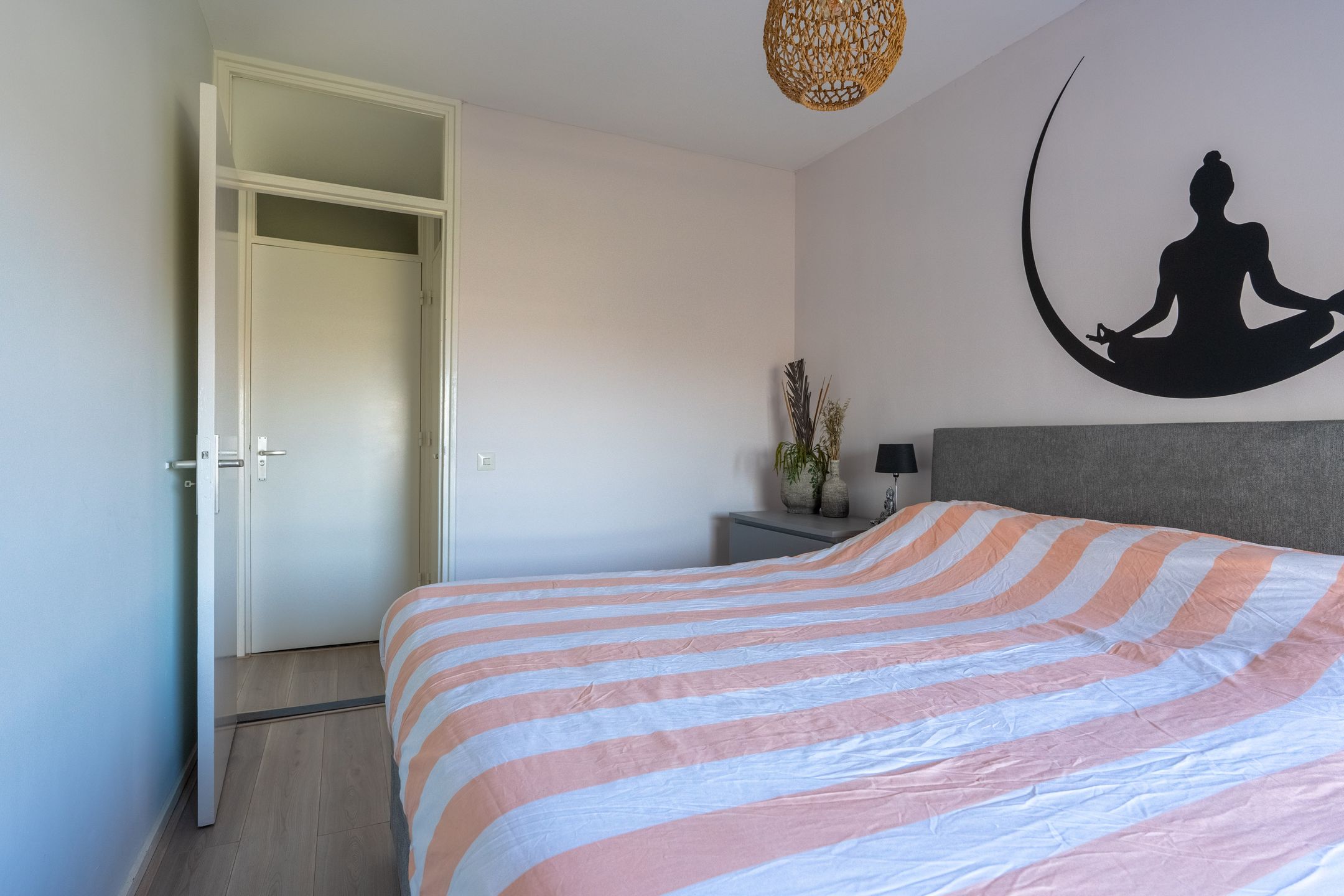 Foto 15 van Aert van Neslaan 323