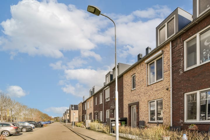 Foto 29 van Irislaan 42