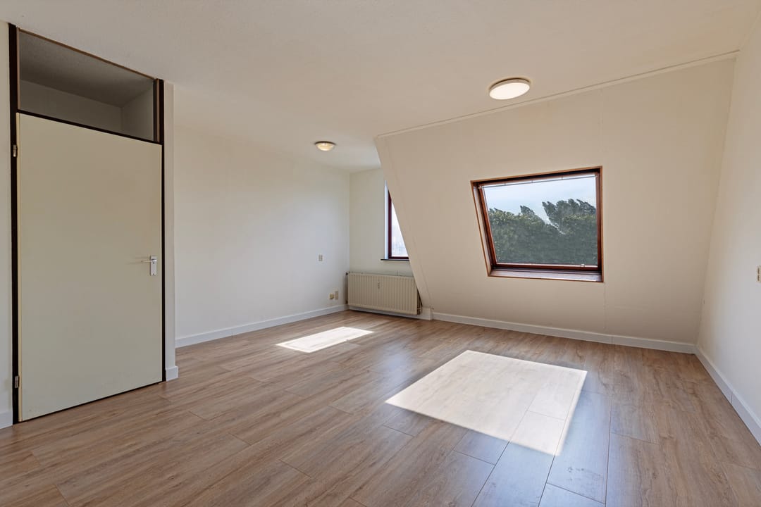 Foto 2 van Ringspoor 152