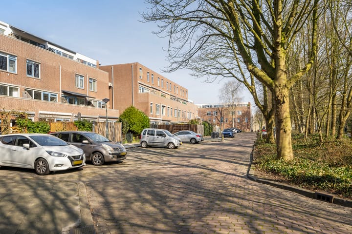 Foto 33 van Robert Schumanring 150