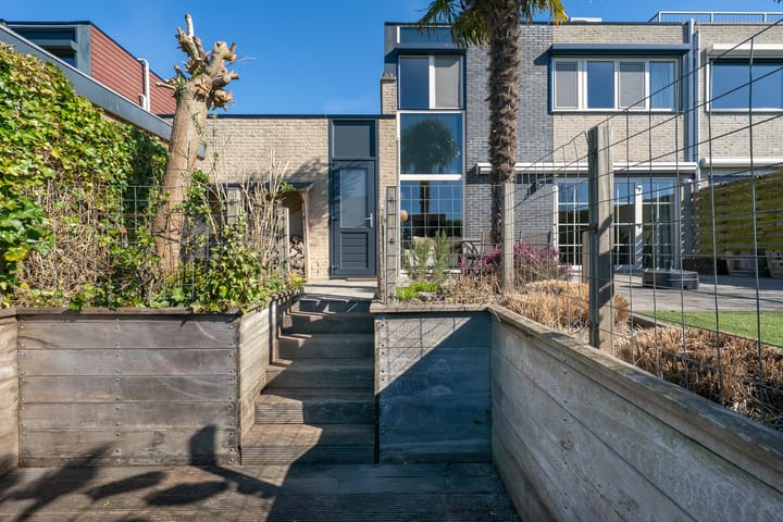 Foto 41 van C.F. Kuijken-van der Eijndetuin 22