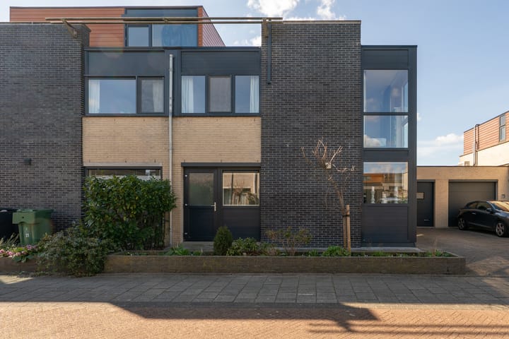 Foto 50 van C.F. Kuijken-van der Eijndetuin 22