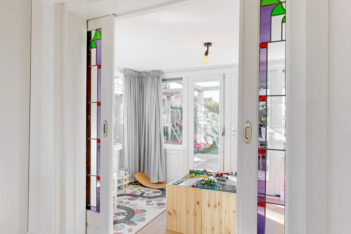 Foto 12 van Kennemerstraatweg 299