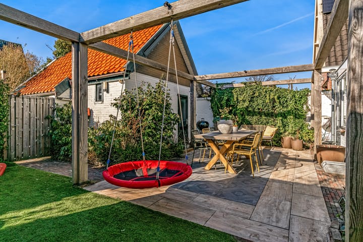 Foto 40 van Kennemerstraatweg 299