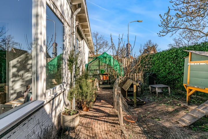 Foto 45 van Kennemerstraatweg 299