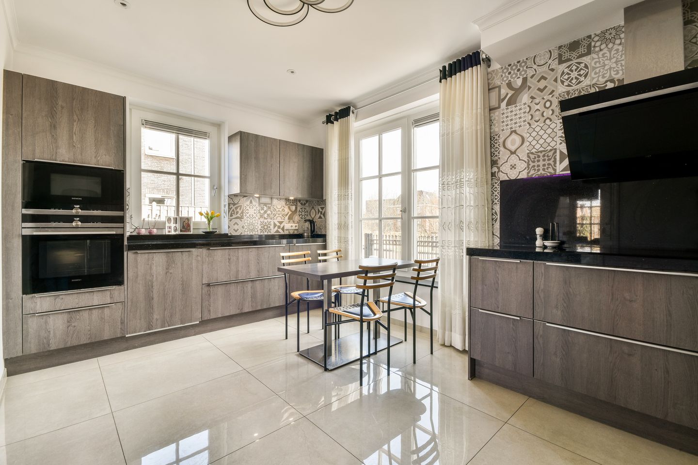 Photo 5 of Koning Willem-Alexanderlaan 13