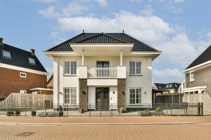 Photo 1 of Koning Willem-Alexanderlaan 13