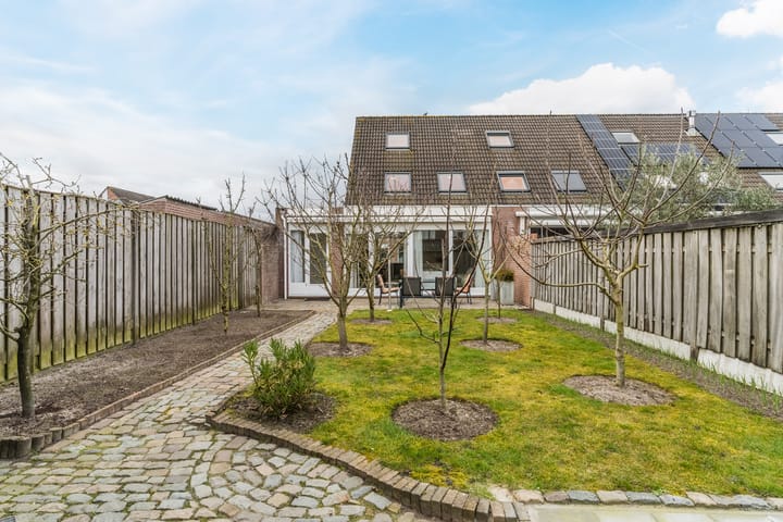 Foto 34 van Baardwijkstraat 32