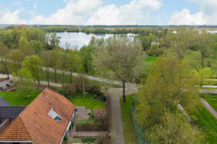 Photo 21 of Rijkerswoerdsestraat 5-A